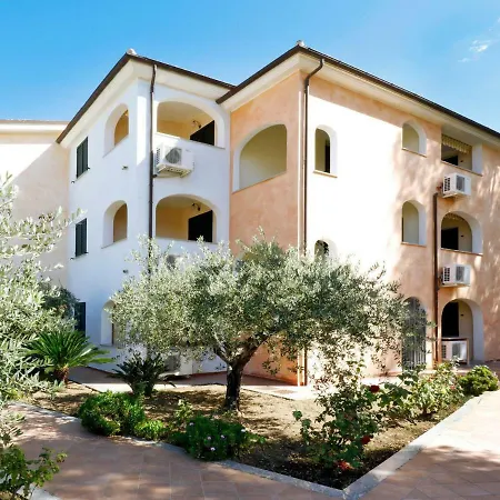 Locazione Turistica Residenz Il Borgo Sos Alinos Apartamento Cala Liberotto